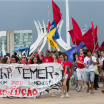 Protest gegen Temer: Brasília brennt