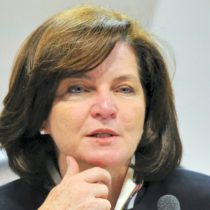 Ein Porträt von Raquel Dodge